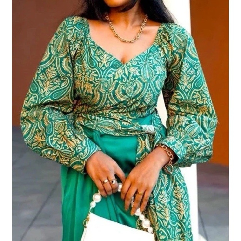 The Drop printed surplice top Size medium